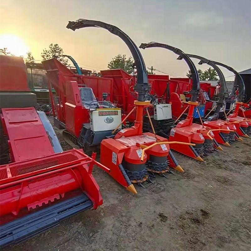 拖拉機(jī)青儲(chǔ)機(jī) 