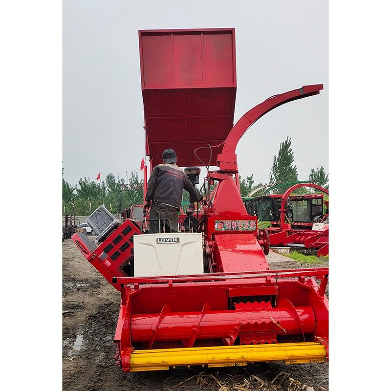 拖拉機(jī)青儲(chǔ)機(jī) 