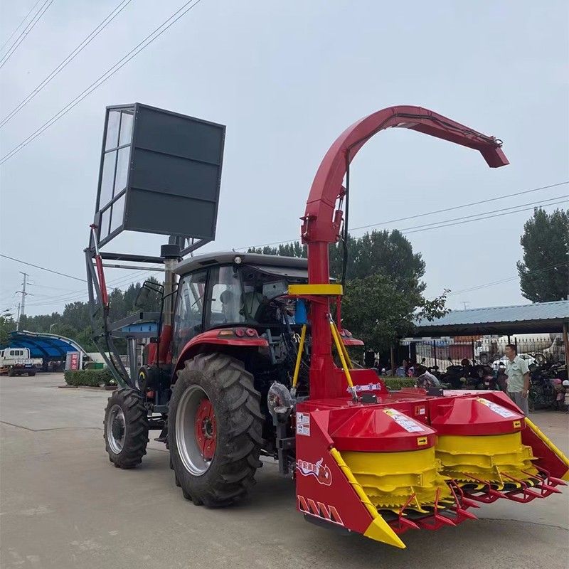 拖拉機(jī)青儲機(jī) 